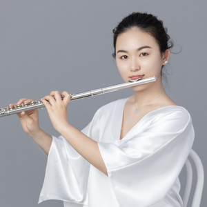 Meige Yang (Flutist)