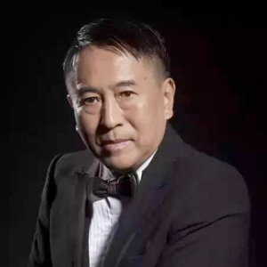 Yongyan Hu (Yale '87, principal guest conductor, Rostock Philharmonie, Northern Germany, and adjunct professor at Yale School of Music)
