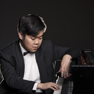 Wenbin Jin (Pianist)